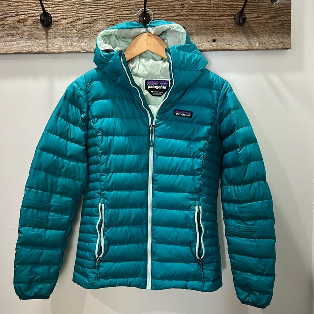 Down Sweater Full-Zip Hooded Jacket